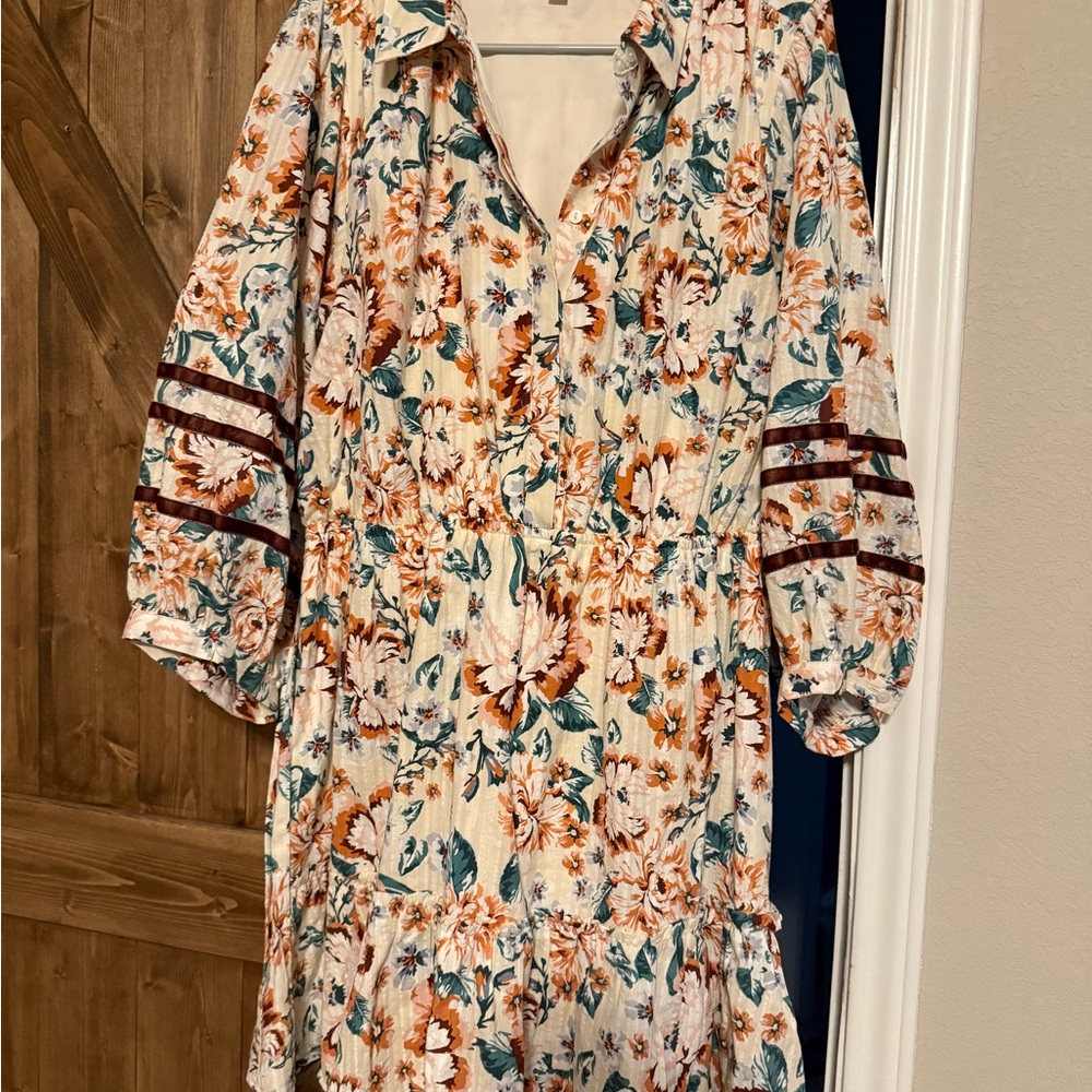 LC Lauren Conrad Floral Long Sleeve Dress